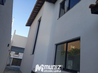 Casa à Venda em Localização Nobre Próxima à Orla de Aracaju