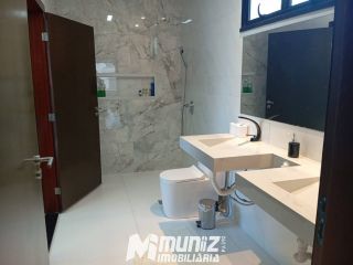 Casa à Venda em Localização Nobre Próxima à Orla de Aracaju