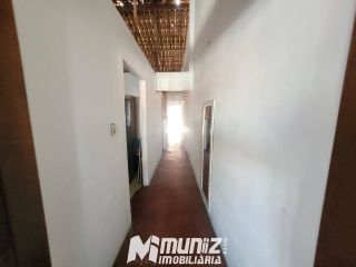 VENDE-SE CASA NA PRAÇA DE MARUIM