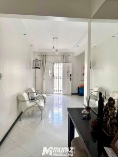 Vende-se Casa com piscina perfeita para sua família - Jabotiana