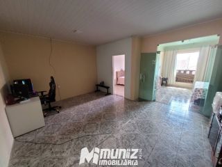 VENDE - SE CASA PROXIMO A IGREJA PIO DEZIMO - PALESTINA