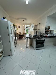 VENDE - SE CASA EM CONDOMINIO FECHADO - MOSQUEIRO