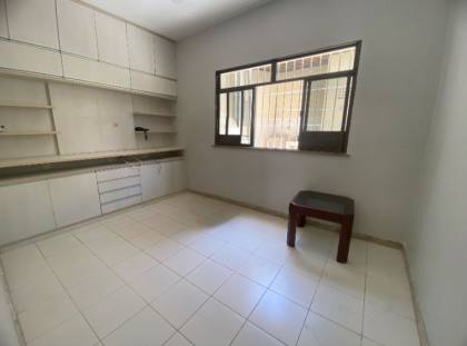 VENDE-SE CASA PROXIMO A ORLA DE ATALAIA