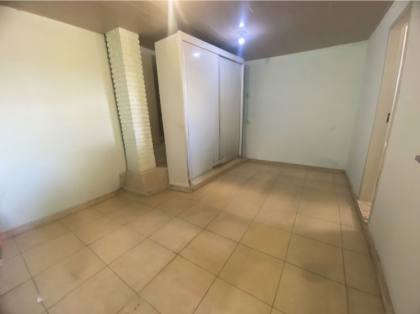 VENDE-SE CASA PROXIMO A ORLA DE ATALAIA