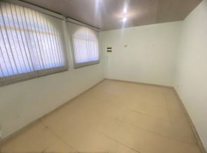 VENDE-SE CASA PROXIMO A ORLA DE ATALAIA