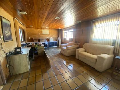 VENDE-SE CASA PROXIMO A ORLA DE ATALAIA