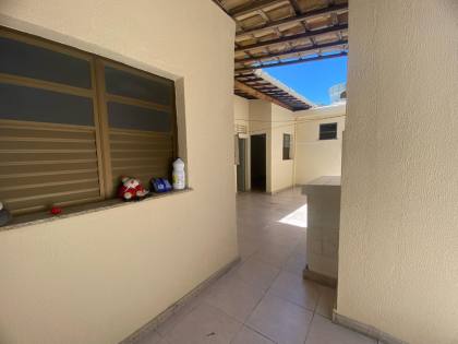 VENDE-SE CASA PROXIMO A ORLA DE ATALAIA