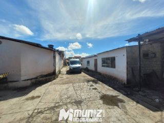 VENDE-SE TERRENO COMERCIAL, FUNCIONA UMA OFICINA