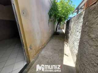 VENDE-SE CASA NO BAIRRO AMERICA