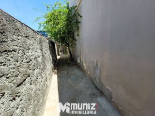 VENDE-SE CASA NO BAIRRO AMERICA