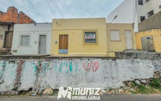 Casa Disponível Para Aluguel na Rua Divina Pastora