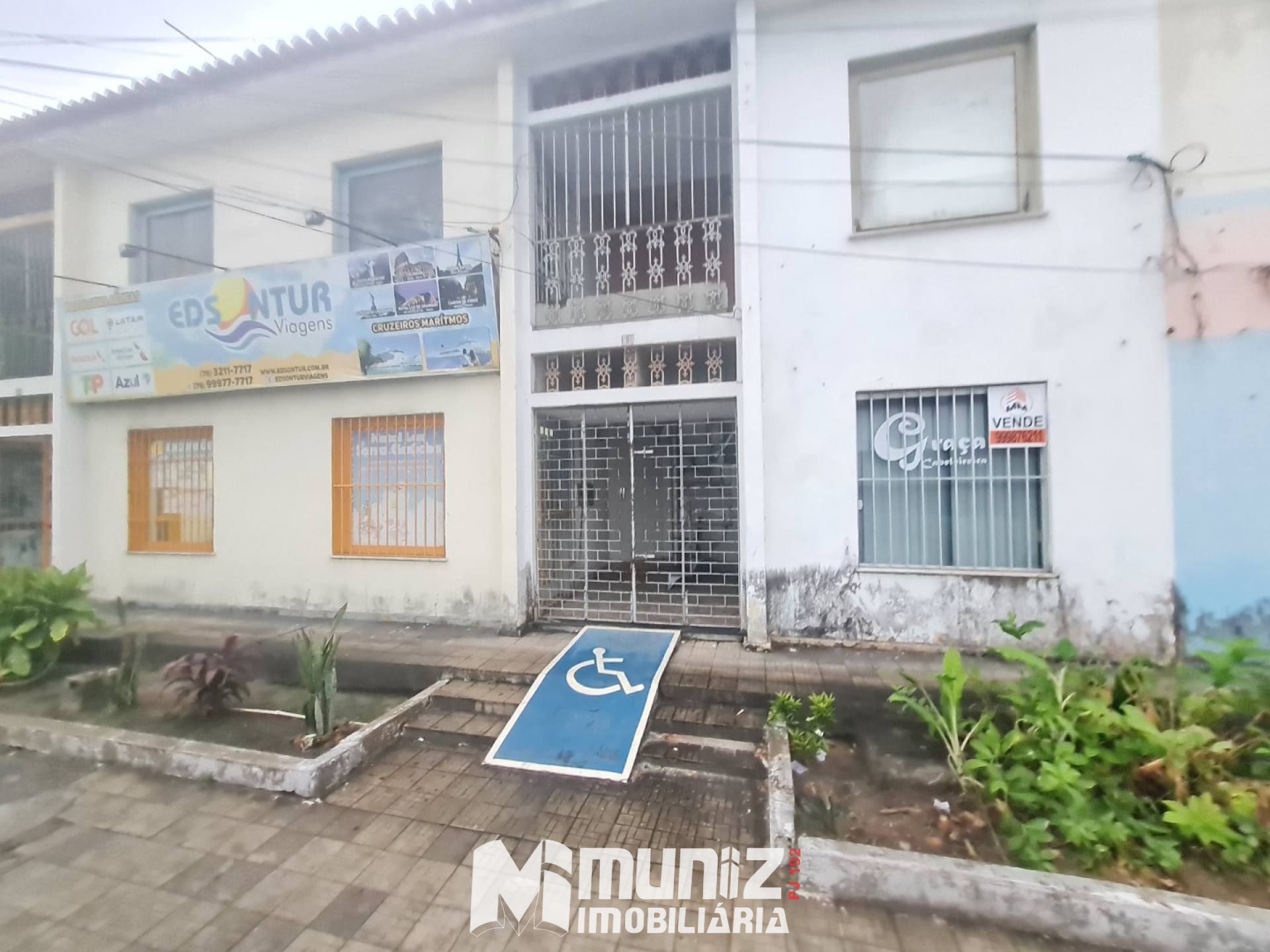 VENDE-SE SALA COMERCIAL PROX A CLINICA DO RINS