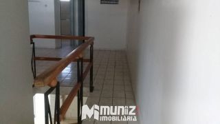 VENDE-SE  CASA C/02 PAVIMENTOS NO CIRURGIA