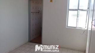 VENDE-SE  CASA C/02 PAVIMENTOS NO CIRURGIA