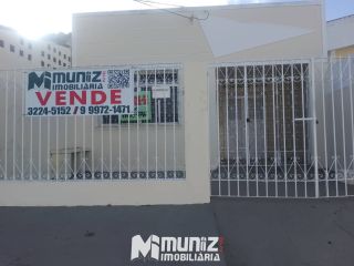 Casa Para Vender com 4 quartos no bairro Suíssa em Aracaju  - Rua Aquidabã