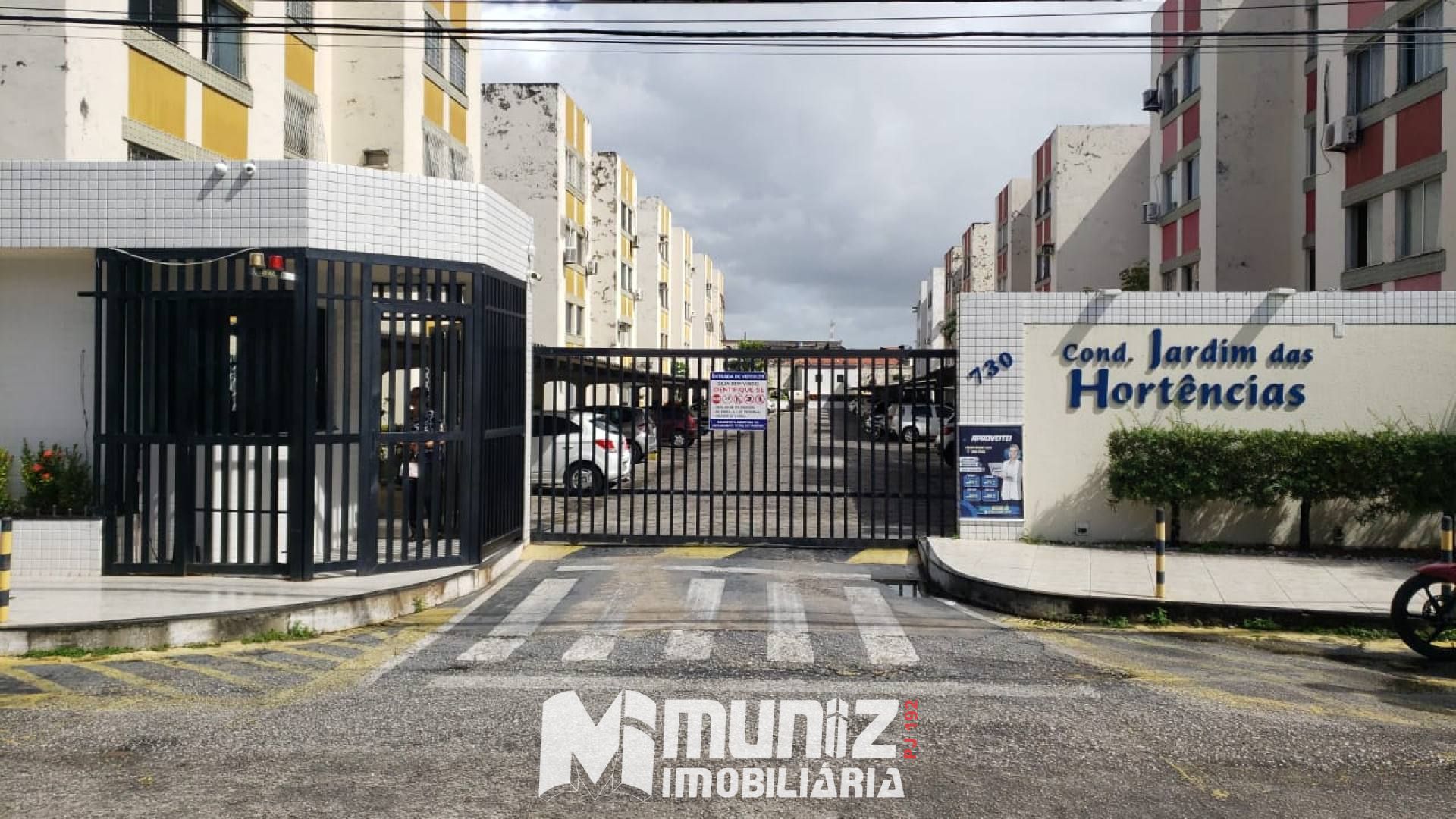 VENDE-SE EXCELENTE APT COM OTIMA LOCALIZAÇÃO NO JD DAS HORTENCIAS