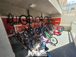 Apartamento à Venda no Edifício Athos – Excelente Oportunidade