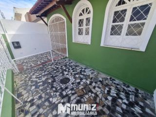 VENDE-SE CASA NA RUA DOM BOSCO, PRÓX A AV. HERMES FONTES