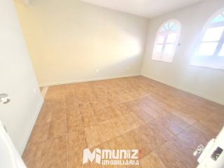 VENDE-SE CASA NA RUA DOM BOSCO, PRÓX A AV. HERMES FONTES