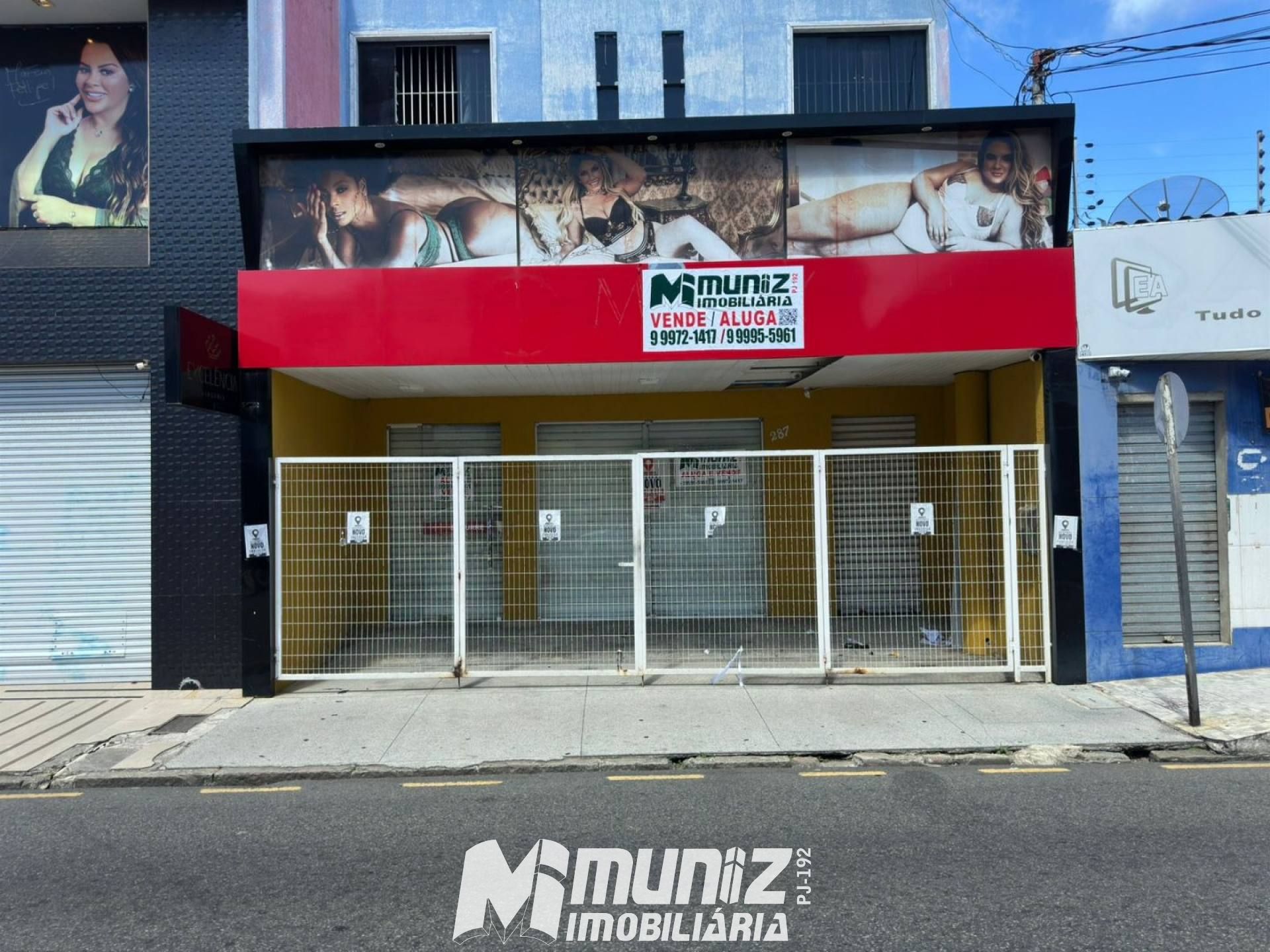 VENDE-SE PRÉDIO COMERCIAL NO CENTRO DA CIDADE