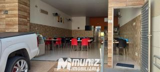 VENDE-SE CASA NA RUA SANTA LUZIA COM PONTO COMERCIAL - CENTRO