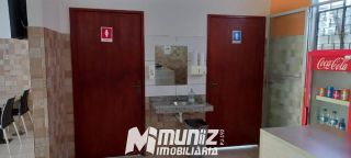 VENDE-SE CASA NA RUA SANTA LUZIA COM PONTO COMERCIAL - CENTRO