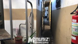 VENDE-SE CASA NA RUA SANTA LUZIA COM PONTO COMERCIAL - CENTRO