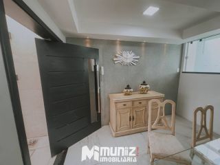 Casa à Venda com 3 Quartos, 3 Suítes no Bairro Grageru em Aracaju