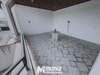 Casa à Venda com 3 Quartos, 3 Suítes no Bairro Grageru em Aracaju