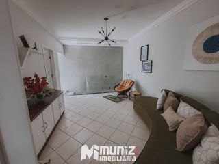 Casa à Venda com 3 Quartos, 3 Suítes no Bairro Grageru em Aracaju