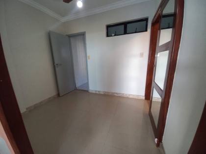 ALUGA-SE EXCELENTE APARTAMENTO C/ 145 m²,EDF. BIARRITZ PLAZA