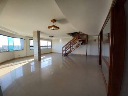 ALUGA-SE EXCELENTE APARTAMENTO C/ 145 m²,EDF. BIARRITZ PLAZA