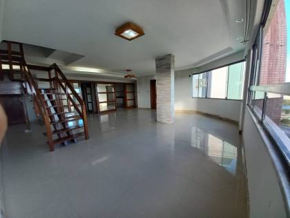 ALUGA-SE EXCELENTE APARTAMENTO C/ 145 m²,EDF. BIARRITZ PLAZA