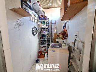 VENDE-SE CASA COM 2 PAVIMENTOS