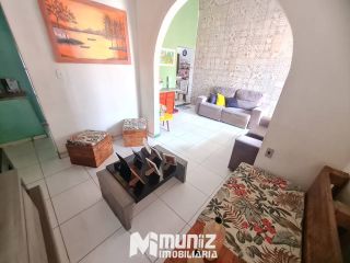 VENDE-SE CASA COM 02 PAVIMENTO NO B. LUZIA