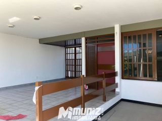 VENDE-SE CASA NA RUA JORDÃO DE OLIVEIRA - BAIRRO ATALAIA