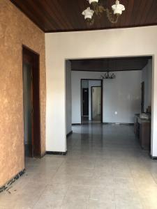 VENDE-SE CASA NA RUA ITAPORANGA - BAIRRO GETULIO VARGAS