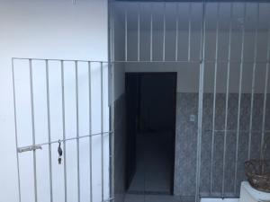 VENDE-SE CASA NA RUA ITAPORANGA - BAIRRO GETULIO VARGAS