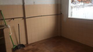 VENDE-SE CASA NA RUA PORTO ALEGRE - BAIRRO SIQUEIRA CAMPOS