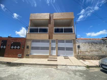 VENDE-SE CASA COM 2 PAVIMENTOS NO MARCOS FREIRE 2