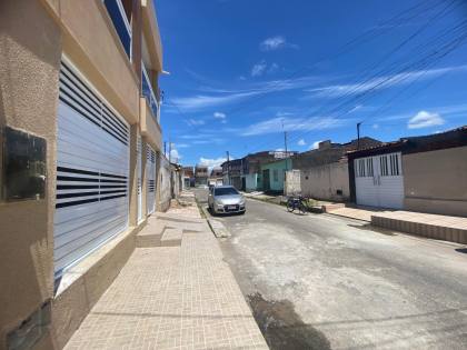 VENDE-SE CASA COM 2 PAVIMENTOS NO MARCOS FREIRE 2