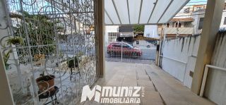 VENDE-SE CASA PROXIMO A PRAÇA DA BANDEIRA - SAO JOSE