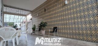 VENDE-SE CASA PROXIMO A PRAÇA DA BANDEIRA - SAO JOSE