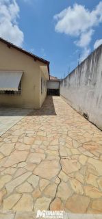 VENDE-SE CASA PROXIMO A PRAÇA DA BANDEIRA - SAO JOSE