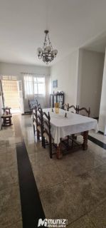 VENDE-SE CASA PROXIMO A PRAÇA DA BANDEIRA - SAO JOSE