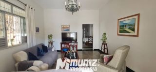 VENDE-SE CASA PROXIMO A PRAÇA DA BANDEIRA - SAO JOSE