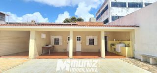 VENDE-SE CASA PROXIMO A PRAÇA DA BANDEIRA - SAO JOSE
