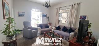 VENDE-SE CASA PROXIMO A PRAÇA DA BANDEIRA - SAO JOSE