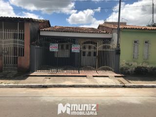VENDE-SE CASA EM DORES PROXIMO A RODOVIARIA