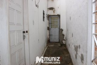 VENDE-SE CASA NA RUA SENADOR ROLLEMBERG - SAO JOSE